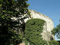 Aber auch der Blick ber den Zwinger zur alten Burg wei zu gefallen. 