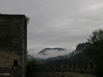 ... und immer strker werdenden Dauerregen, ...